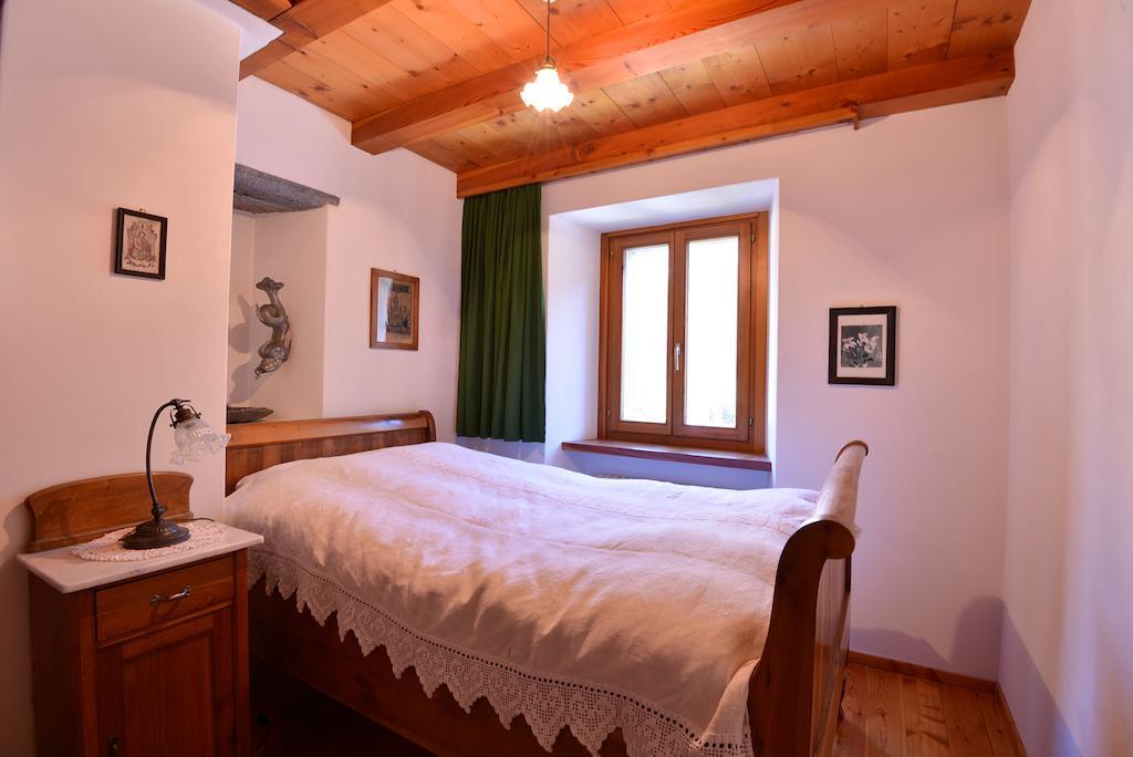 Bed and Breakfast da Käthy Agriturismo Grono Rum bild