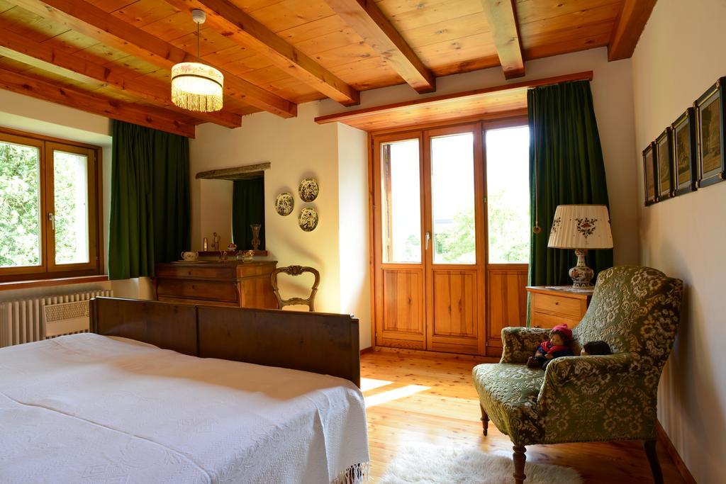 Bed and Breakfast da Käthy Agriturismo Grono Rum bild